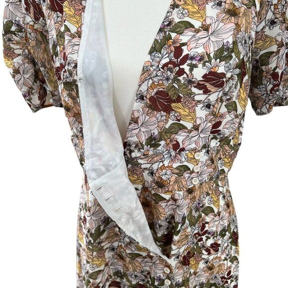 A Loves A Floral Button-Front Faux Wrap Dress Short Sleeve Dress Size Medium - Picture 10 of 12